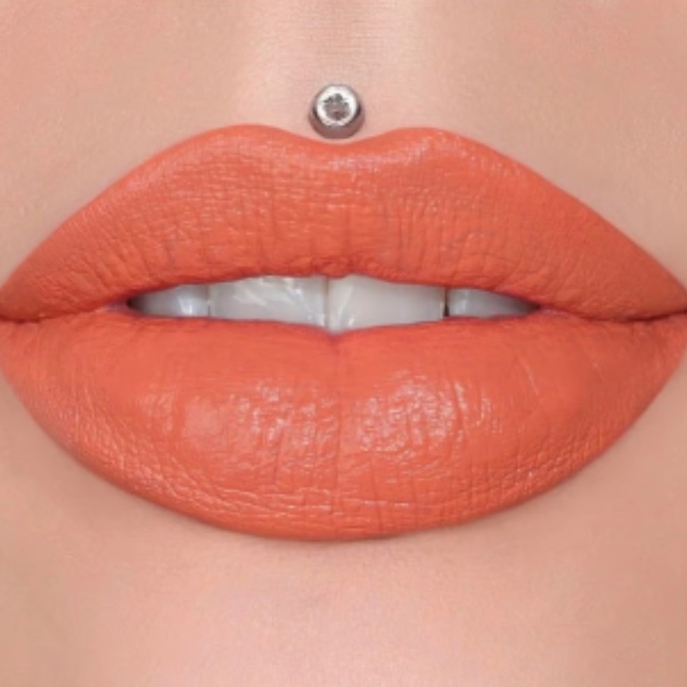 COPY - WYOMING ICED TEA Jeffree Star Velvet Trap